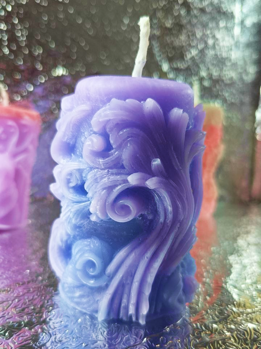 Свеча Морозко (фиолетовая)